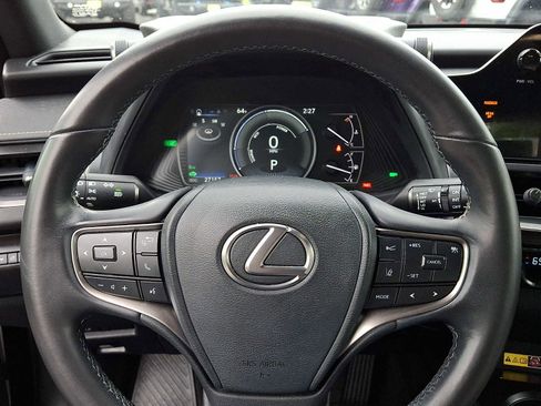 Used 2023 Lexus UX 250h AWD w/ Accessory Package (Z2) image 19