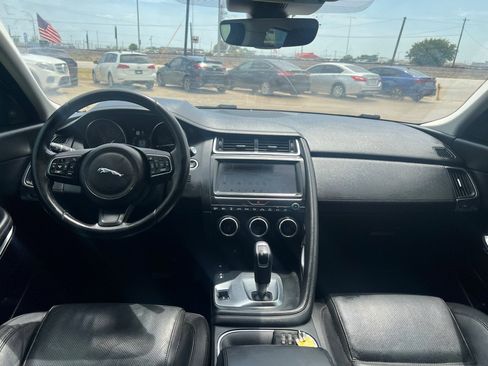 Used 2018 Jaguar E-PACE S AWD/4WD image 19