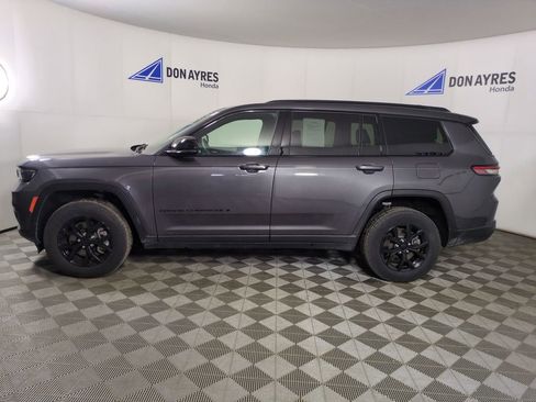 Used 2024 Jeep Grand Cherokee L Altitude image 2