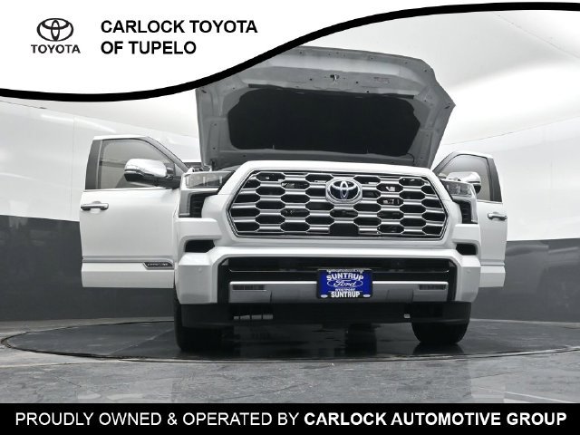 Used 2024 Toyota Sequoia Capstone AWD/4WD image 45