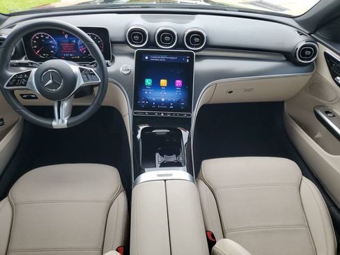 Used 2025 Mercedes-Benz C 300 4MATIC Sedan image 30