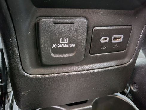 Used 2023 GMC Acadia SLE w/ Driver Convenience Package FWD image 30
