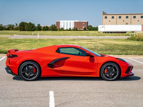 Used 2021 Chevrolet Corvette Stingray Premium Conv w/ Battery Protection Package RWD image 4