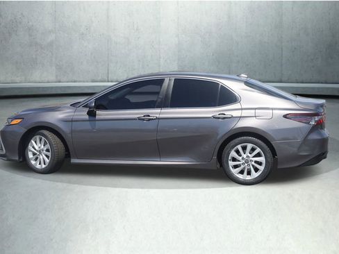 Used 2023 Toyota Camry LE w/ Cold Weather Package AWD/4WD image 18