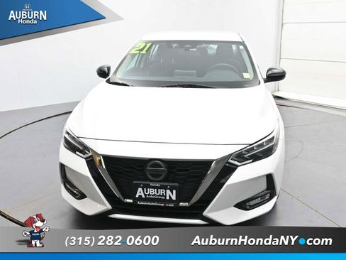 Used 2021 Nissan Sentra SR FWD image 3