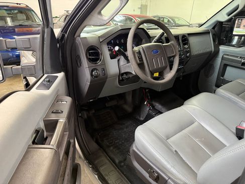 Used 2012 Ford F250 XL w/ PWR Equipment Group image 15