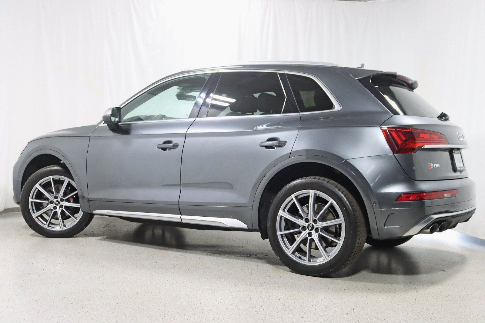 Used 2022 Audi SQ5 Prestige w/ Prestige Package AWD/4WD image 9