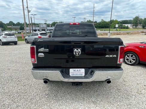 Used 2016 RAM 1500 Laramie w/ Convenience Group AWD/4WD image 4