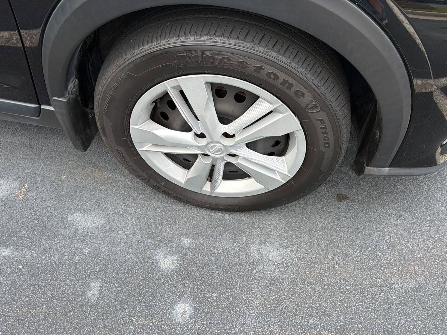 Used 2024 Nissan Kicks S FWD image 7