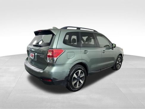 Used 2017 Subaru Forester 2.5i Premium AWD/4WD image 7