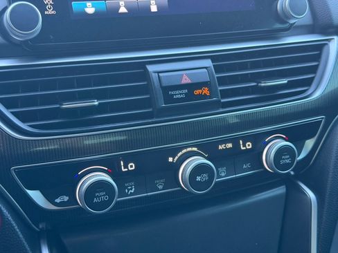 Used 2021 Honda Accord Sport image 13