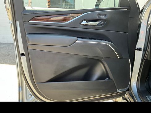 Used 2023 Cadillac Escalade ESV Premium Luxury w/ LPO, Radiant Package AWD/4WD image 24
