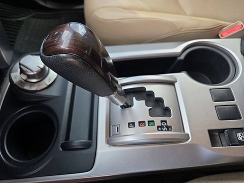 Used 2015 Toyota 4Runner Limited AWD/4WD image 17
