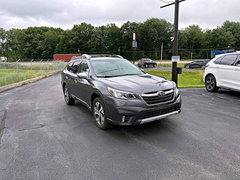 Used 2020 Subaru Outback Touring XT AWD/4WD image 3