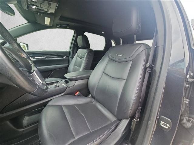 Used 2023 Cadillac XT5 Premium Luxury FWD image 12