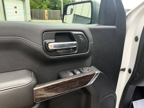 Used 2020 GMC Sierra 1500 Elevation w/ Elevation Value Package AWD/4WD image 13