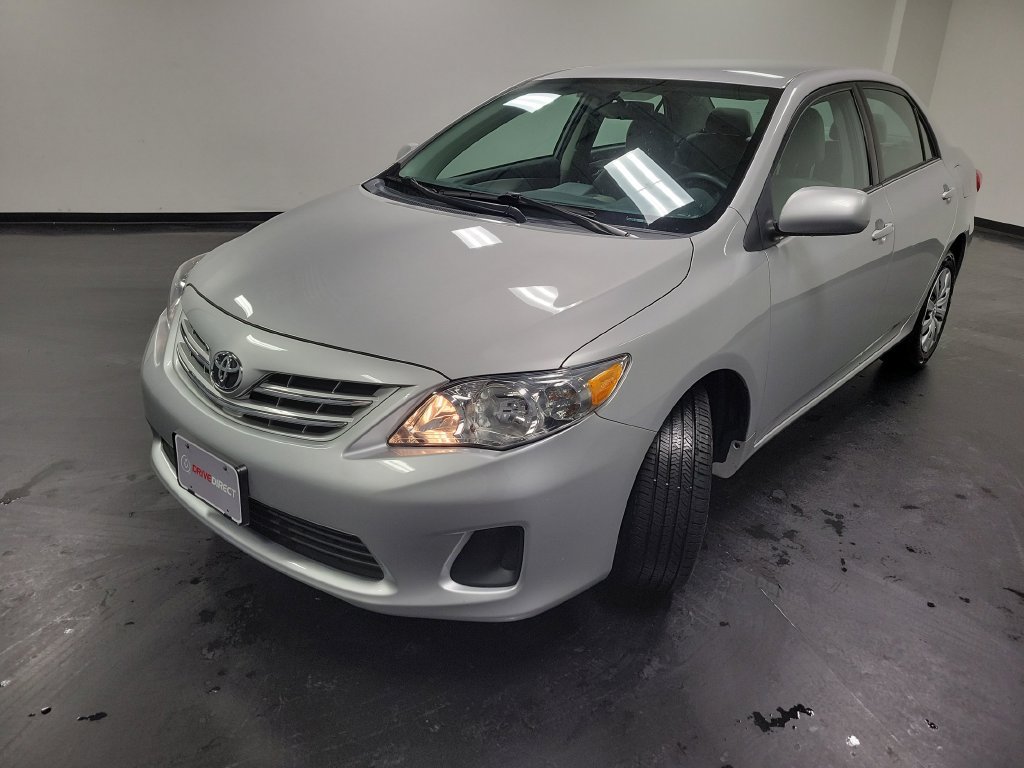 Used 2013 Toyota Corolla LE FWD image 4