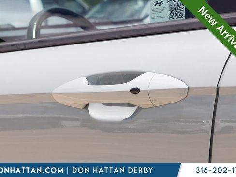 Used 2025 Hyundai Kona SEL FWD image 26