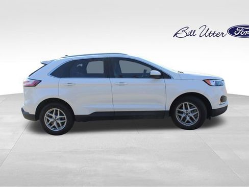 Certified 2022 Ford Edge SEL w/ Convenience Package image 4