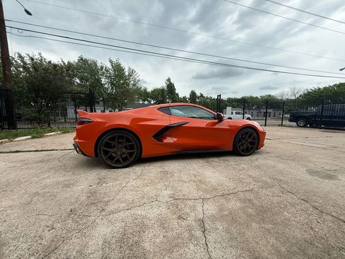 Used 2020 Chevrolet Corvette Stingray Coupe w/ Z51 Performance Package image 7