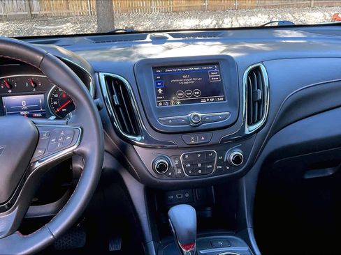 Used 2023 Chevrolet Equinox RS image 6