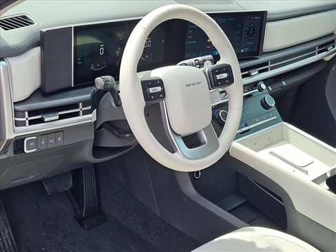 New 2026 Hyundai Santa Fe SE FWD image 3