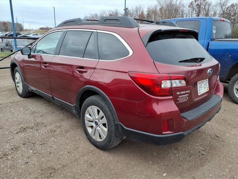 Used 2015 Subaru Outback 2.5i Premium image 3