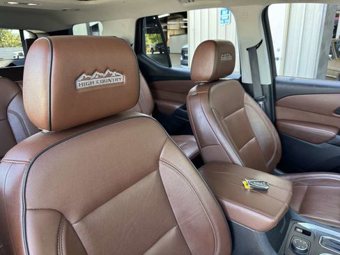 Used 2019 Chevrolet Traverse High Country image 17