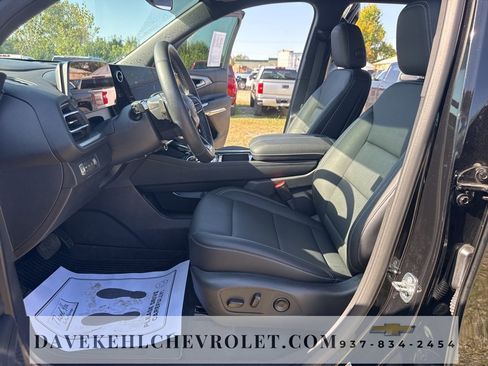 Certified 2025 Chevrolet Traverse LT w/ Midnight/Sport Edition image 15