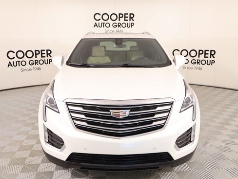 Used 2018 Cadillac XT5 Luxury w/ Driver Awareness Package image 10