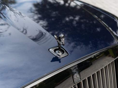 Used 2023 Rolls-Royce Ghost Black Badge w/ Black Badge Ghost Package AWD/4WD image 11