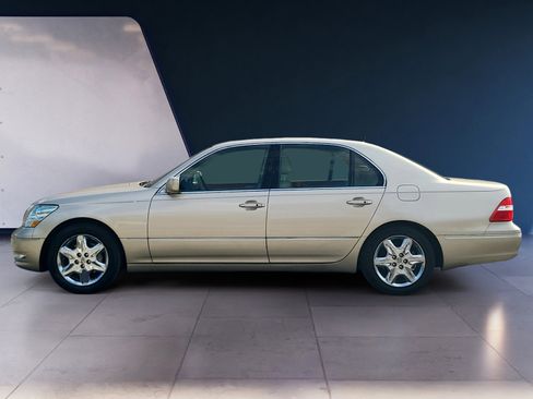 Used 2005 Lexus LS 430 image 2