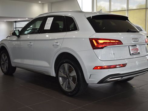 Used 2023 Audi Q5 2.0T Premium Plus w/ Premium Plus Package AWD/4WD image 8