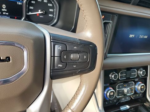 Used 2021 GMC Yukon XL Denali w/ Denali Ultimate Package AWD/4WD image 27