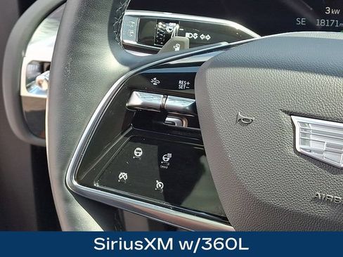 Used 2024 Cadillac Lyriq Luxury w/ LPO, Floor Liner Package AWD/4WD image 7