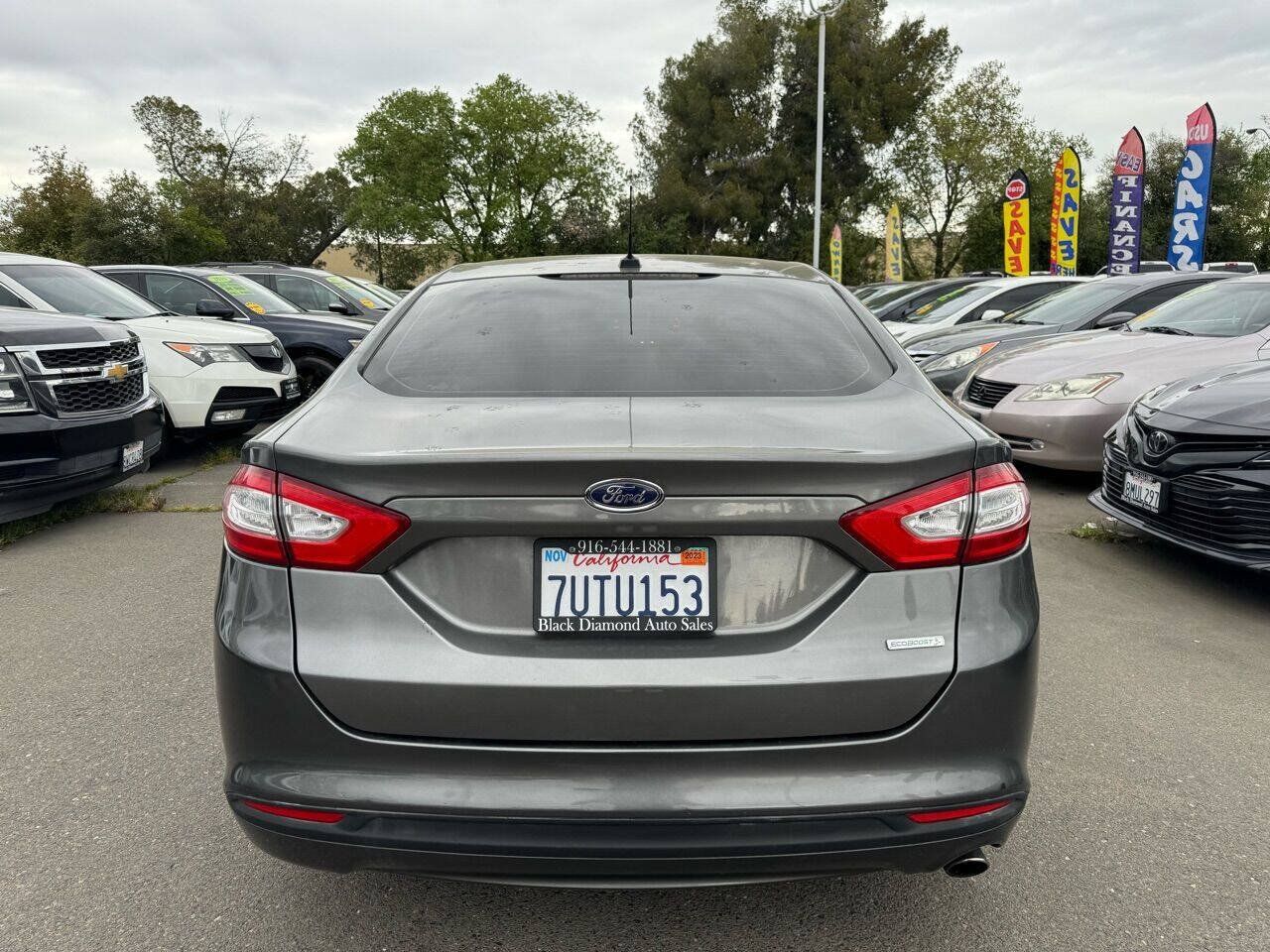 Used 2014 Ford Fusion SE w/ Equipment Group 202A FWD image 10