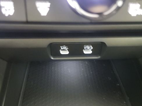 Certified 2024 Honda Accord EX image 26