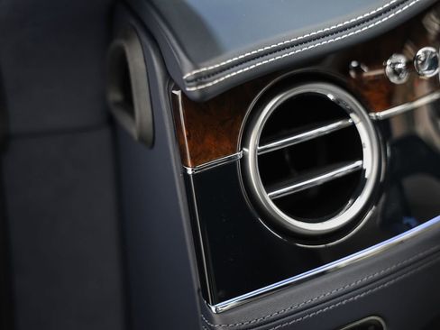 Used 2024 Bentley Continental GT AWD/4WD image 44