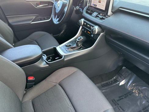 Used 2024 Toyota RAV4 SE w/ Weather & Moonroof Package image 16