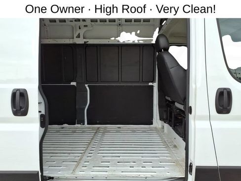 Used 2024 RAM ProMaster 2500 w/ Convenience Group FWD image 10