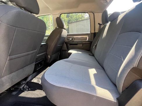 Used 2021 RAM 1500 Classic SLT RWD image 25