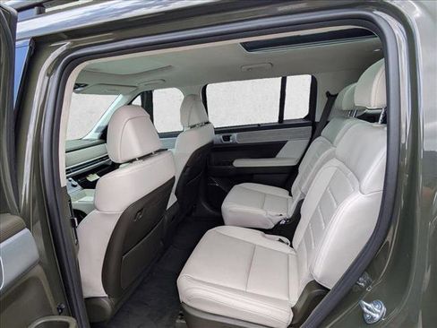 Used 2025 Hyundai Santa Fe Calligraphy image 15