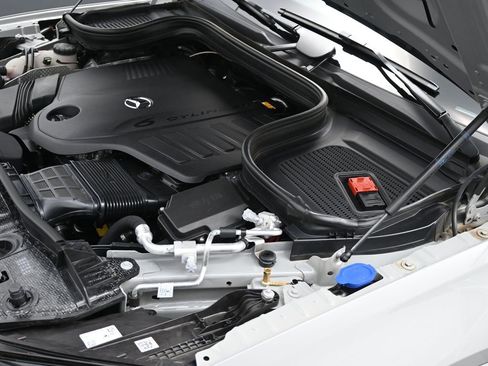 Used 2025 Mercedes-Benz GLE 450 GLE450 4MATIC image 11