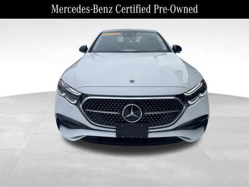 Used 2024 Mercedes-Benz E 350 4MATIC Sedan image 2