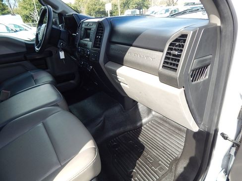 Used 2018 Ford F350 XL w/ Power Equipment Group image 21