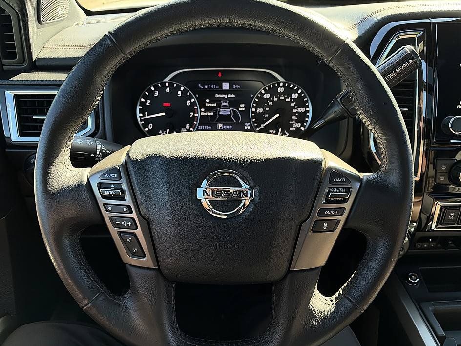 Used 2022 Nissan Titan Platinum Reserve w/ Moonroof Package AWD/4WD image 19