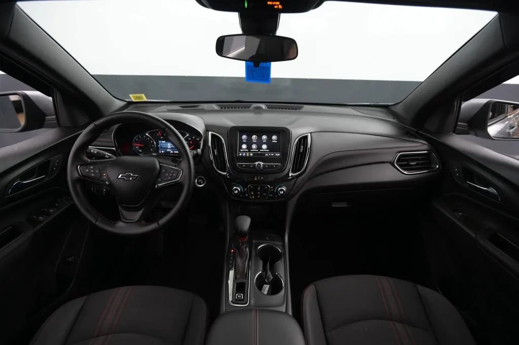 Used 2023 Chevrolet Equinox RS AWD/4WD image 31