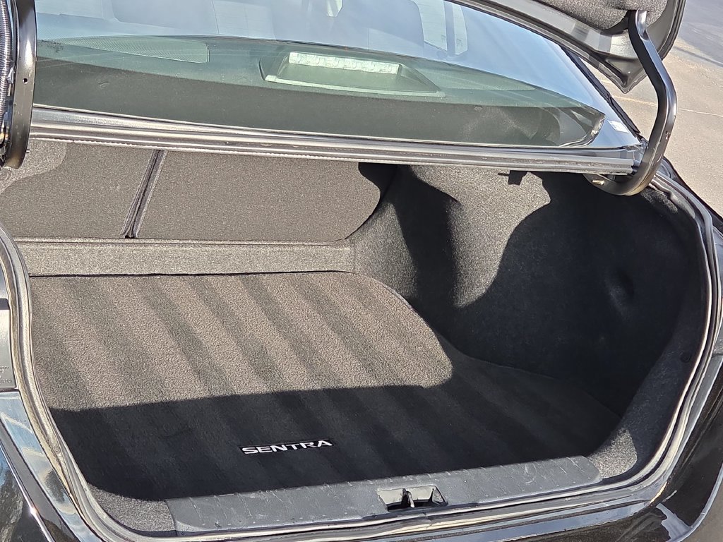 Used 2025 Nissan Sentra SV FWD image 12