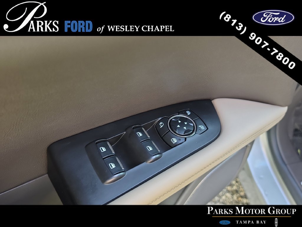 Used 2023 Lincoln Nautilus FWD w/ Premium Package image 19