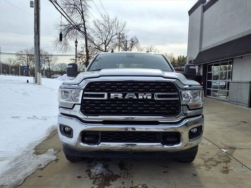 Used 2024 RAM 2500 Big Horn image 3
